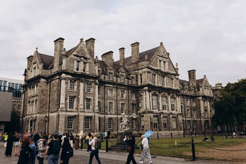 Guide to Scholarships in Ireland for International Students